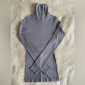 Women’s Turtleneck long sleeve